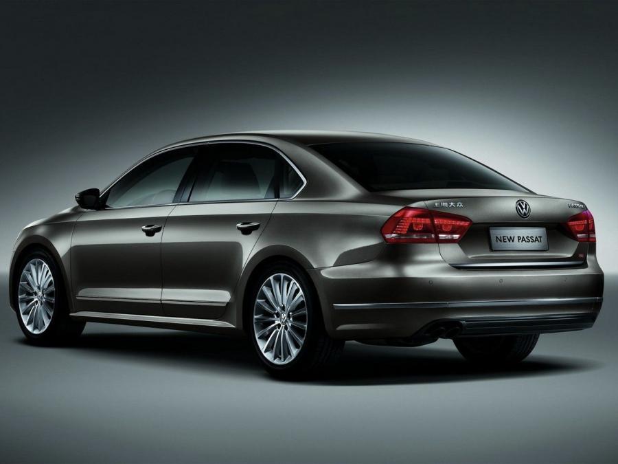  Volkswagen Passat 2011 года  (CN) (фото 11 из 22)